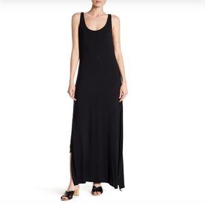 Joan Vass sleeveless scoop neck lined maxi dress